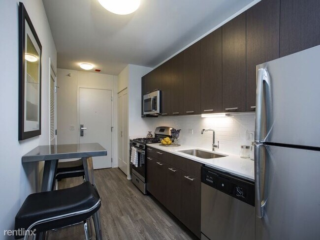 Foto del edificio - 159 E Erie St