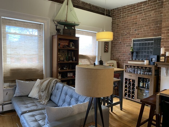 Foto del edificio - 724 Bloomfield St