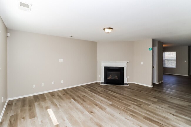 Foto del edificio - 9623 Bayview Pkwy