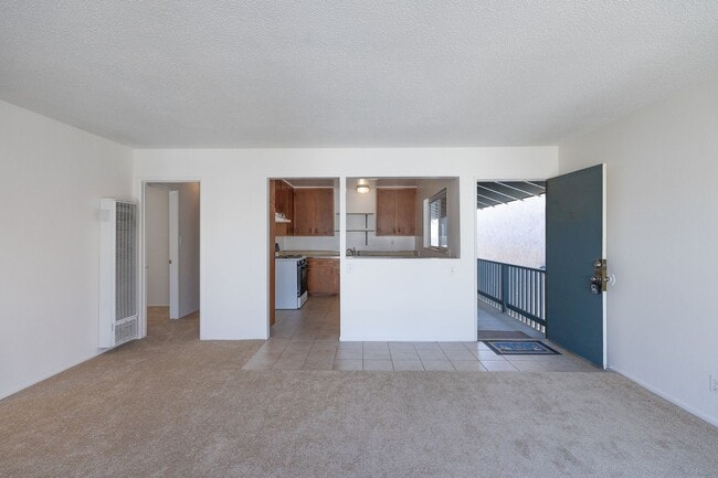 Building Photo - 137 Simi Ave