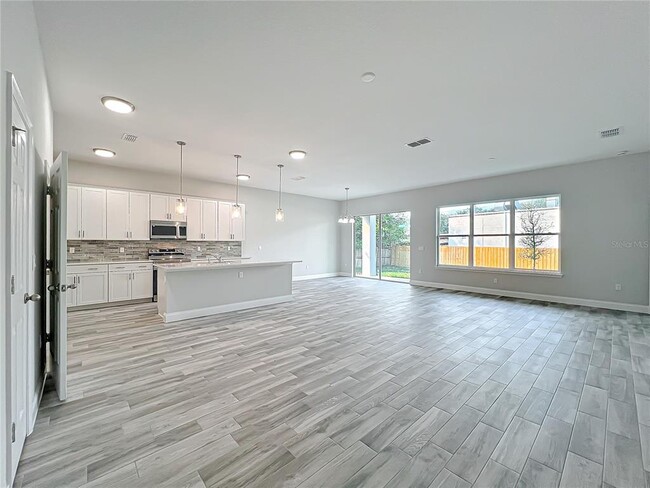 Building Photo - 345 Bahia Cir