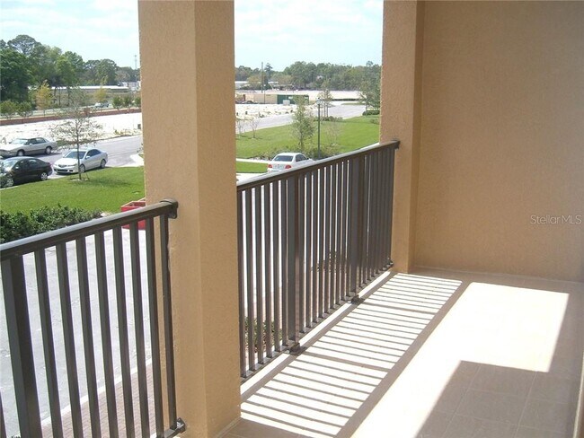 Foto del edificio - 1751 Grand Rue Dr