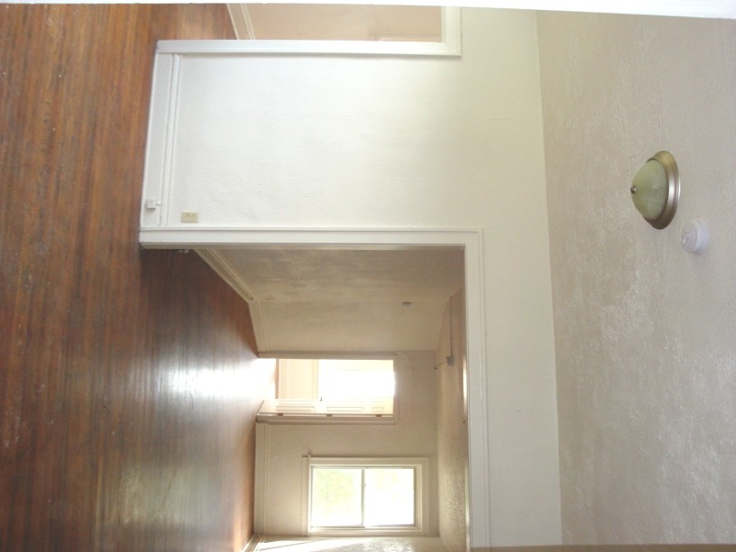 Foto del edificio - 5567 Clemens Pl
