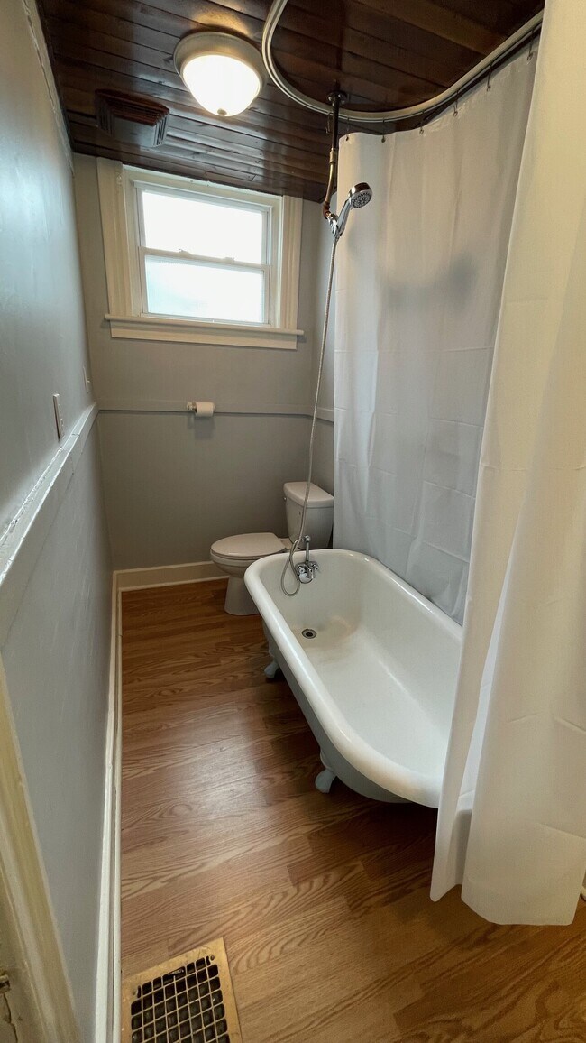 2636 Cochran St Unit 1, Erie, PA 16508 Condo for Rent in Erie, PA