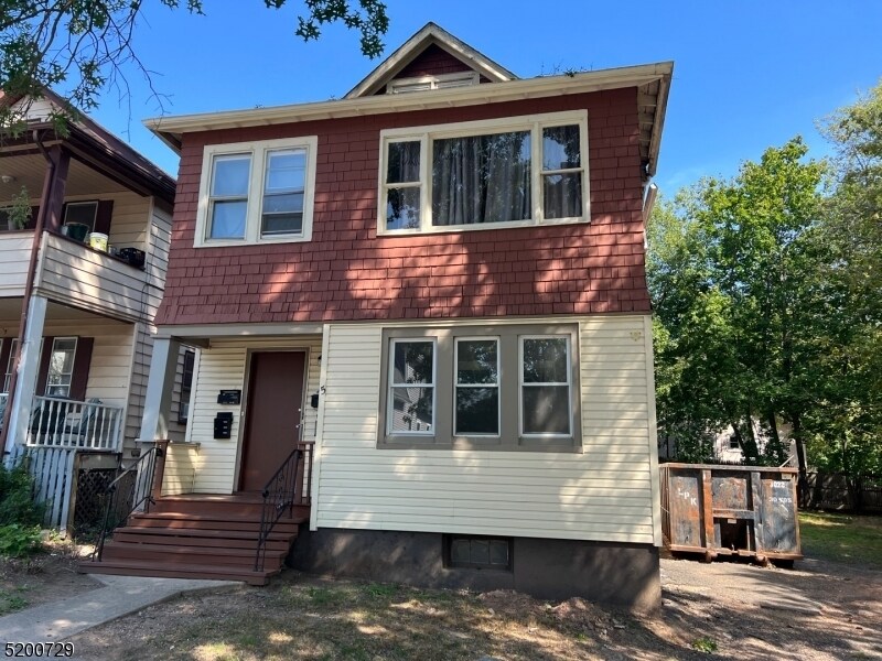 Foto principal - 5 Rosedale Ave