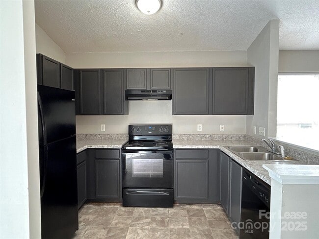 Foto del edificio - 3335 Alderknoll Ct