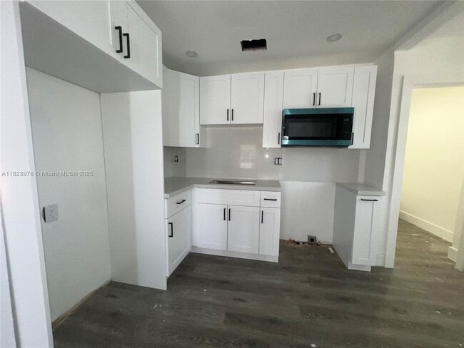 Foto del edificio - 1800 SW 3rd St