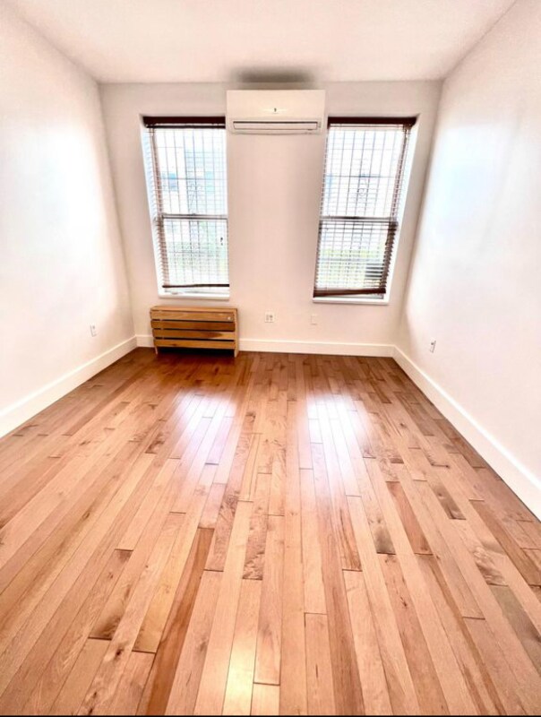 Foto del edificio - 1177 72nd St