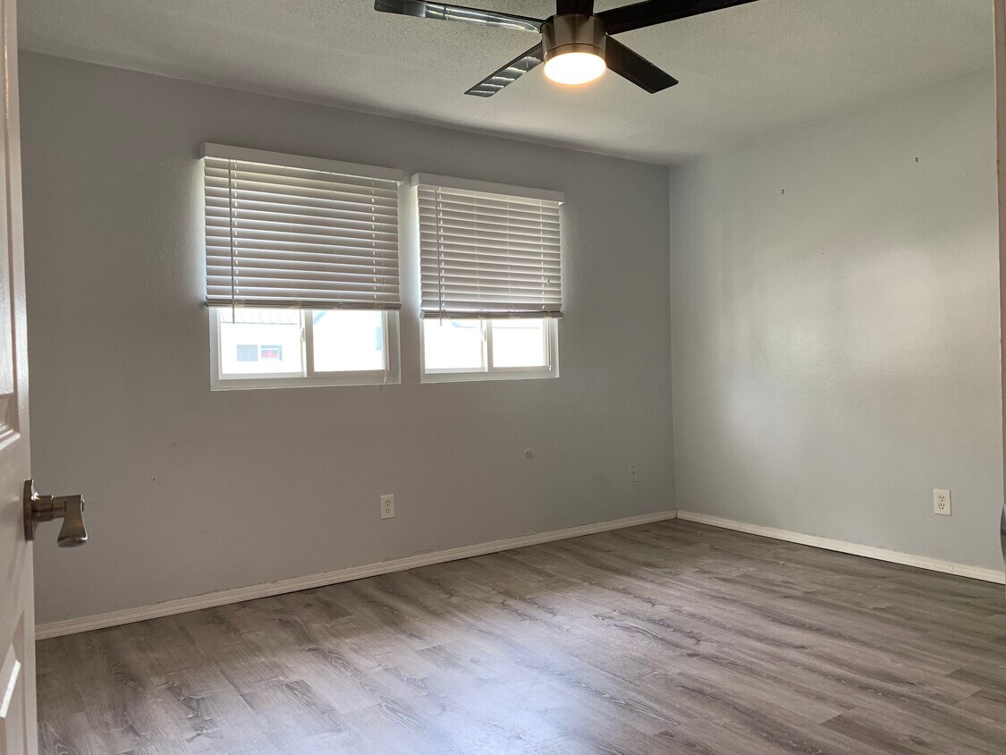 Foto principal - 1121 3rd St SW