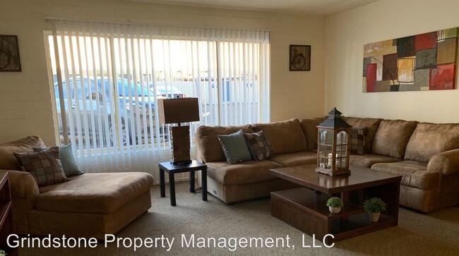 Foto del edificio - 3710-3730 E Bellevue St