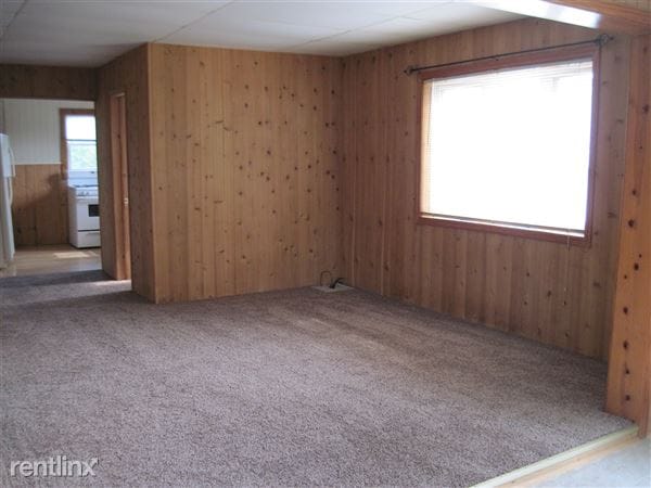 Building Photo - 2896 W Giles Rd