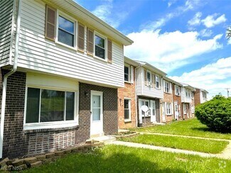 Building Photo - 430 Canton Rd