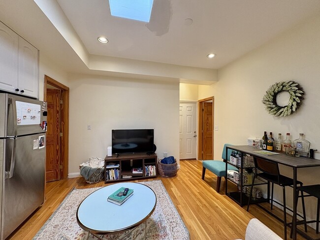 Foto del edificio - 1801 Beacon St