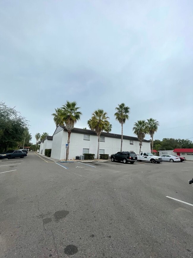Baywatch Apartments- Five Minutes Driving from USF - Baywatch Apartments- Five Minutes Driving from USF