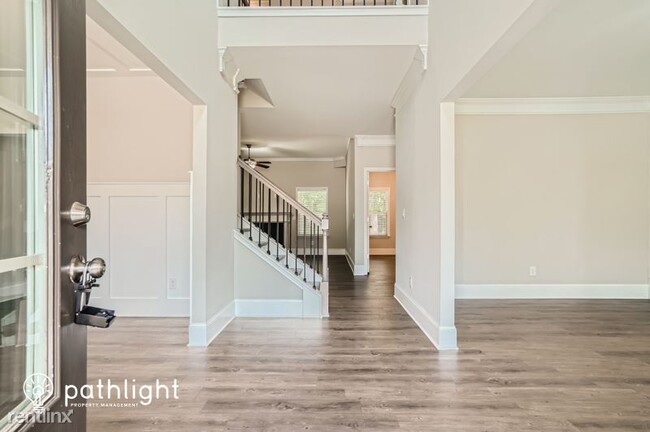 Building Photo - 5 br, 3 bath House - 2429 Austin Common Wa...