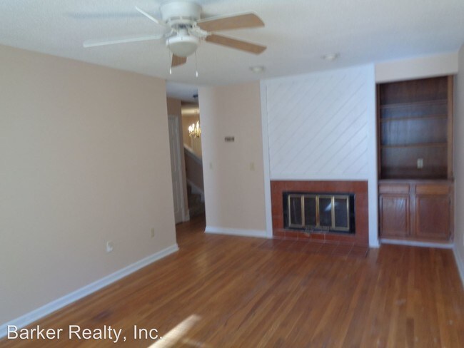 Building Photo - 4 br, 2.5 bath House - 4360 Hunters Club Dr.