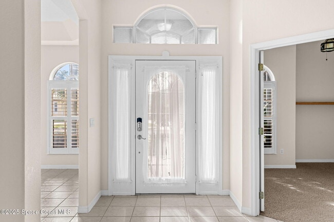 Building Photo - 943 Carriage Hill Rd