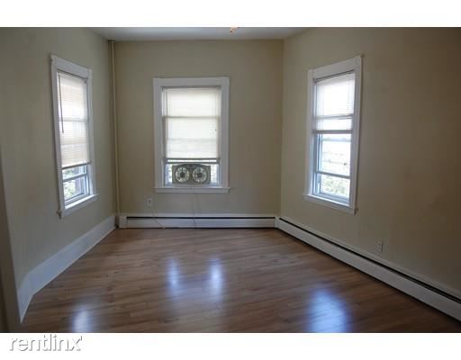 Building Photo - 33 Essex St