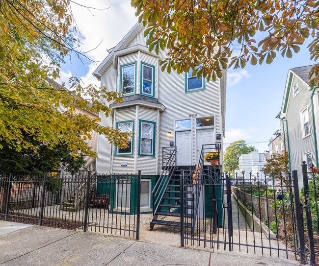 Building Photo - 2112 N Campbell Ave