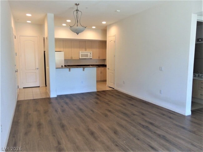 Foto del edificio - 44 E Serene Ave