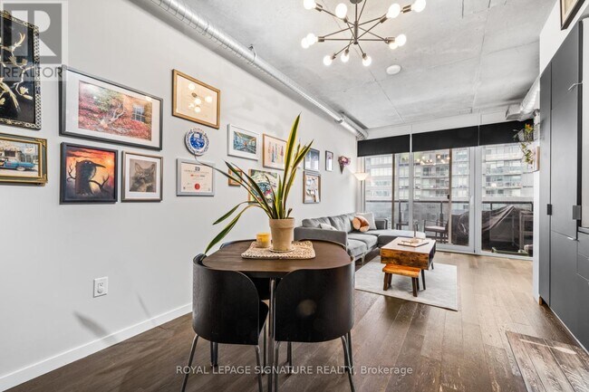 Photo du bâtiment - 170 Bayview Ave