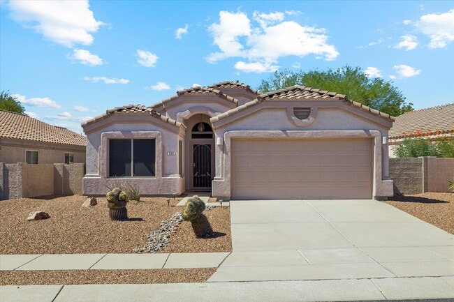 Building Photo - 2311 N Creek Vista Dr