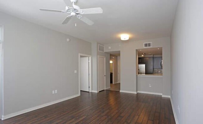Foto del edificio - 2 bedroom in Dallas TX 75219