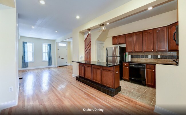 Hermosa cocina moderna recientemente renovada - 1216 Florida Ave NE