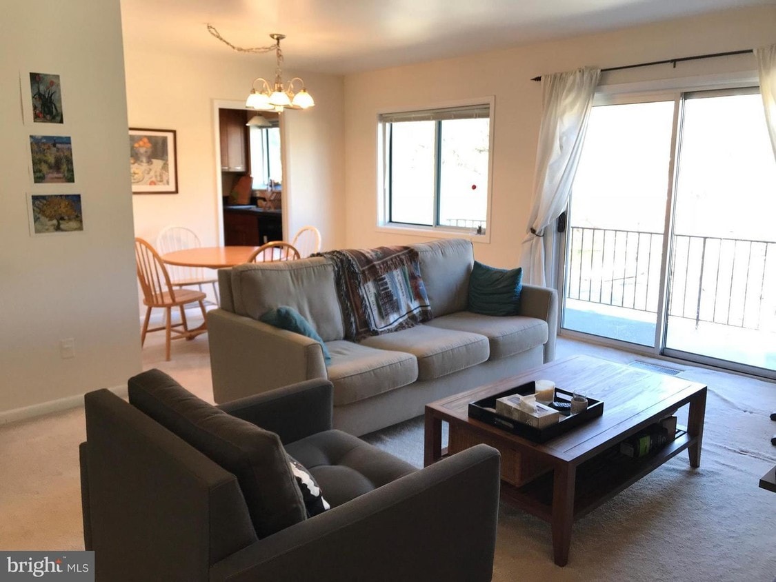 10648 Montrose Ave Unit M201, Bethesda, MD 20814 Condo for Rent in Bethesda, MD