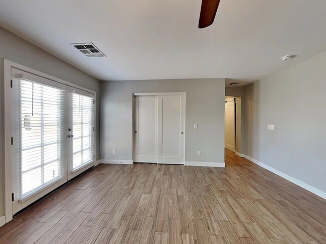 Foto del edificio - 1211 W Elna Rae St