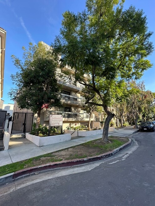 Building Photo - 132 Clark Dr