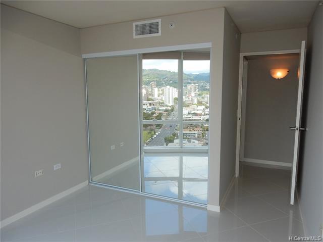 Building Photo - 1296 Kapiolani Blvd