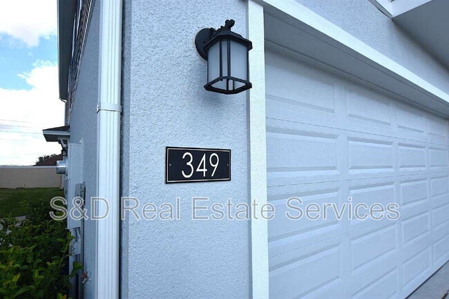 Foto del edificio - 349 Sol Vis Dr