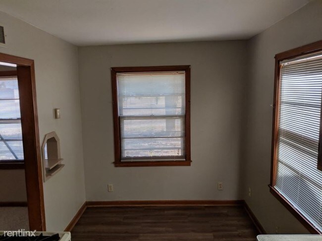 Building Photo - 3 br, 1 bath House - 1701 S Elizabeth St