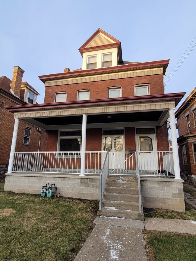 Building Photo - ter1714