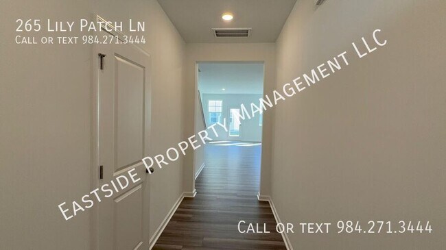 Foto del edificio - 265 Lily Patch Ln