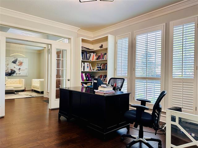Foto del edificio - 3804 Norwich Ln