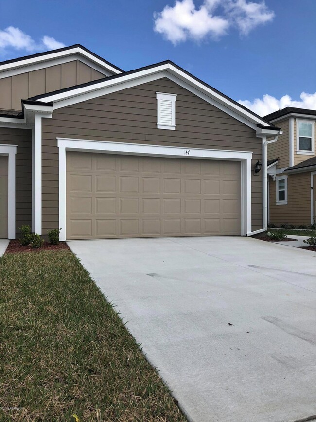 Building Photo - 147 Servia Dr