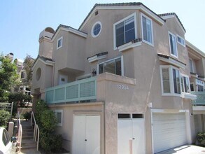 Building Photo - 12954 Carmel Creek Rd