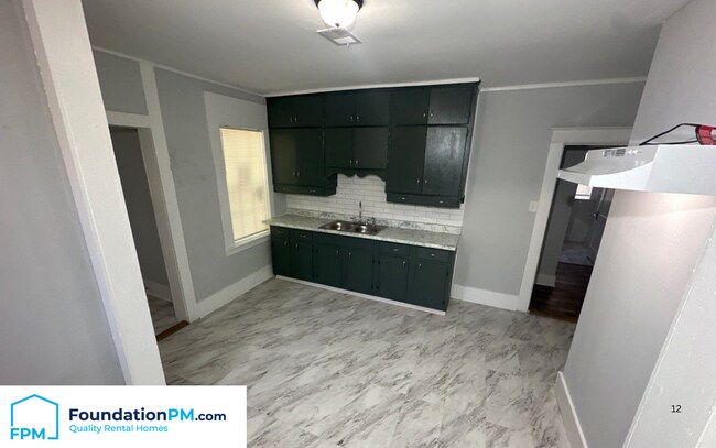 Foto del edificio - 1531 Netherwood Ave