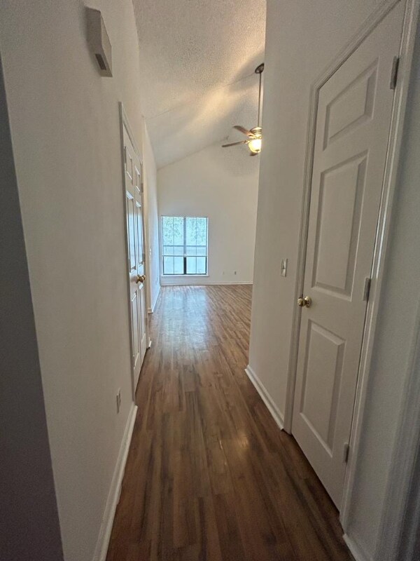 Building Photo - 1302 Wood Hill Dr