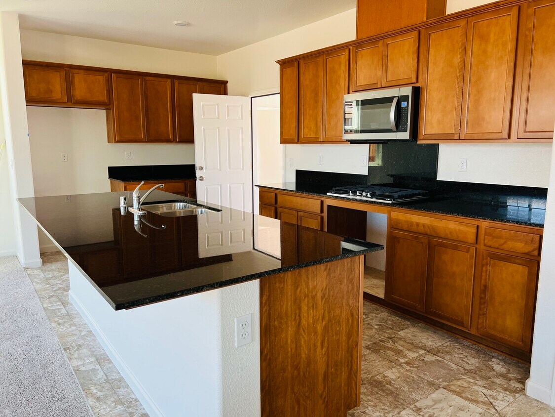 Foto principal - 559 Sunol St