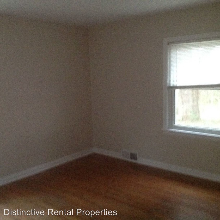 Foto del edificio - 5 br, 3 bath House - 1927 US Hwy. 52 W