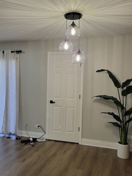 Building Photo - 1100 Holbrook Rd