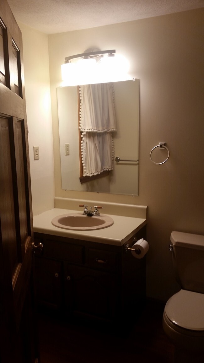 Photo - 720 Wellman Ave (North Chelmsford, MA) Townhome