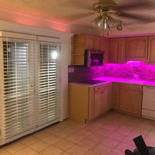 Foto del edificio - 44334 Village Dr