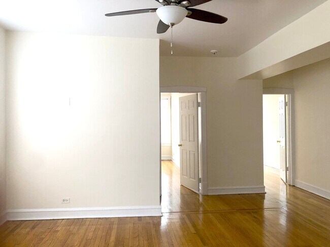 Foto del edificio - 806 N Bishop St
