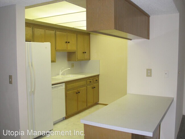 Building Photo - 1 br, 1.5 bath House - 4900 Rosehedge Driv...