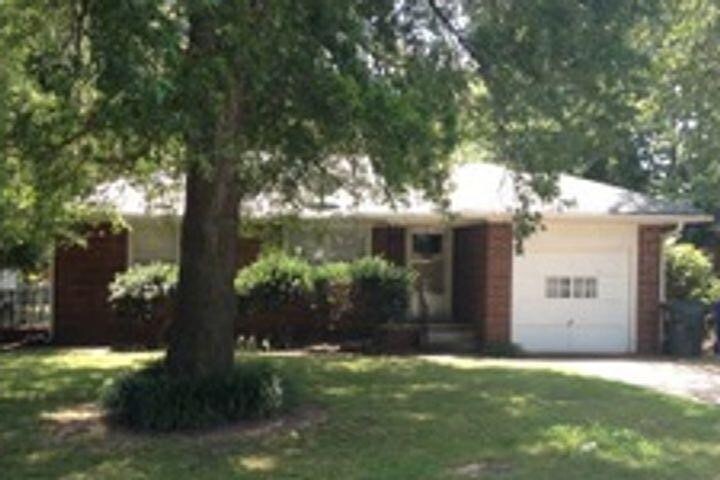 Photo - 1000 Garver St (Norman, OK)