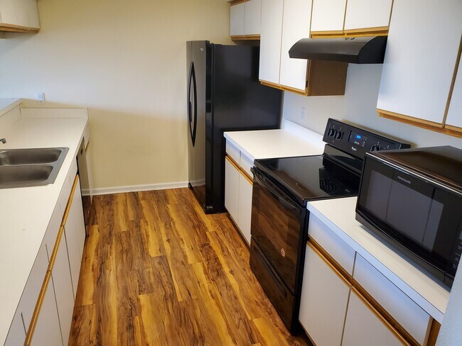 Building Photo - 1759 Weatherstone Dr